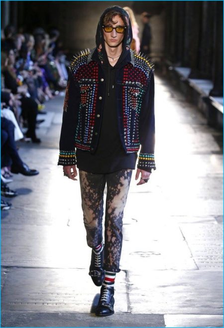 Gucci 2017 Men's Cruise Collection Runway Show