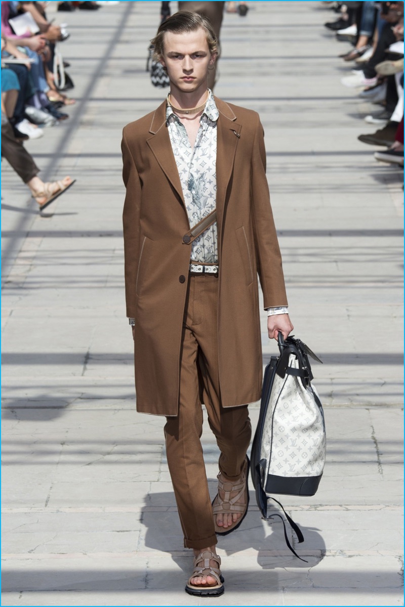 Louis Vuitton 2017 Spring/Summer Men's Runway Collection