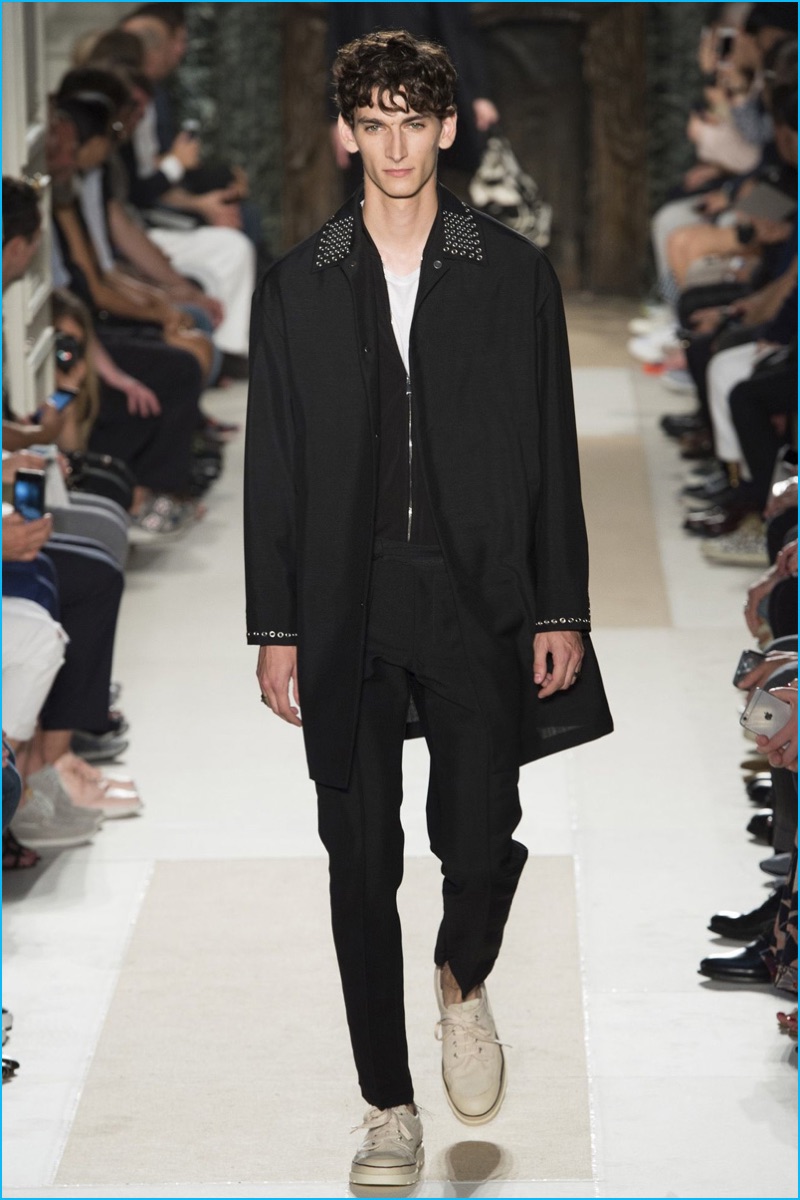 Valentino 2017 Spring/Summer Men's Runway Collection