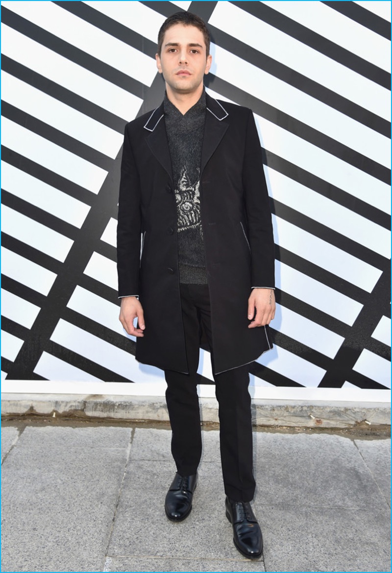Xavier Dolan Makes a Dark Statement in Louis Vuitton S/S '17 Look – The  Fashionisto