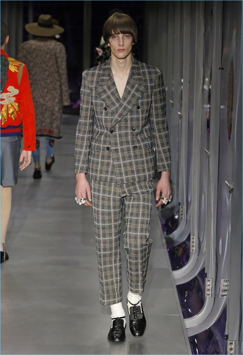 Gucci Fall/Winter 2017 Men's Runway Collection