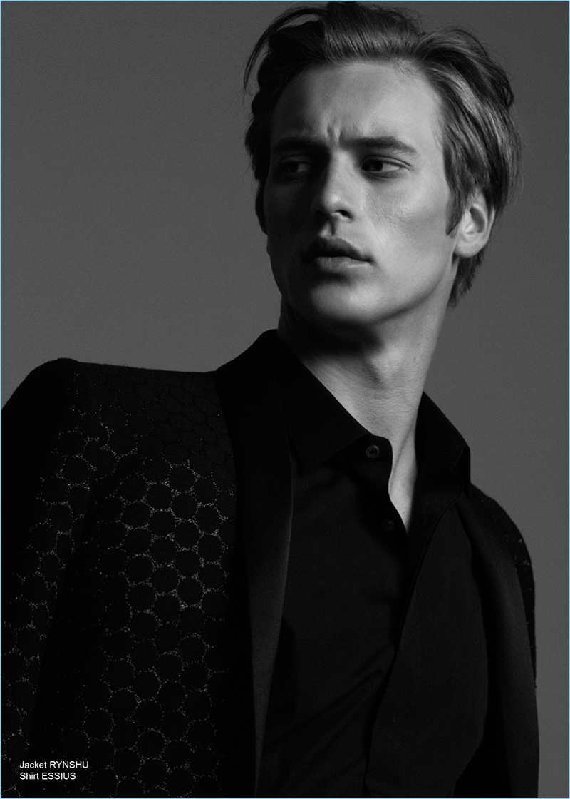 Jules Raynal Stars in Racy Lui Italia Cover Shoot – The Fashionisto