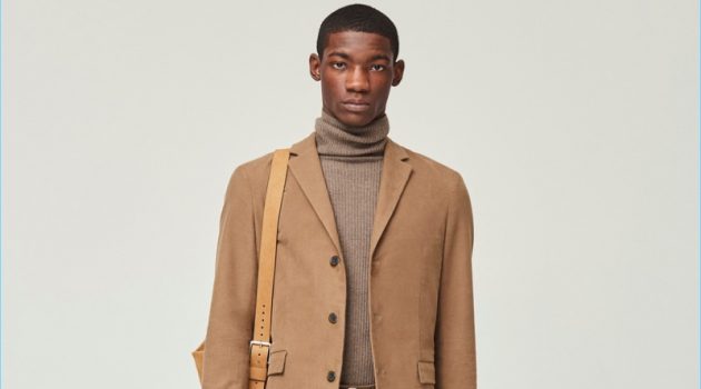 Fashion brand Theory provides brown inspiration with a monochromatic look from its fall-winter 2017 collection.