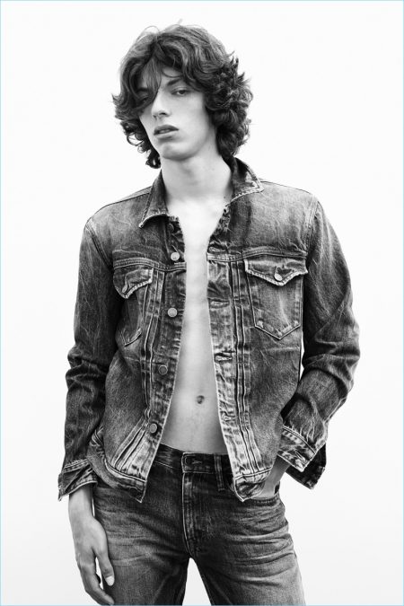 Calvin Klein Jeans Takes the Backseat for Fall '17 Campaign – The ...