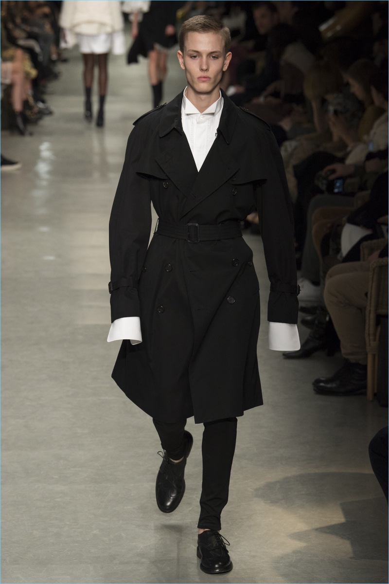 Christopher Bailey's Contemporary Take on Burberry's Iconic Trench Coat ...