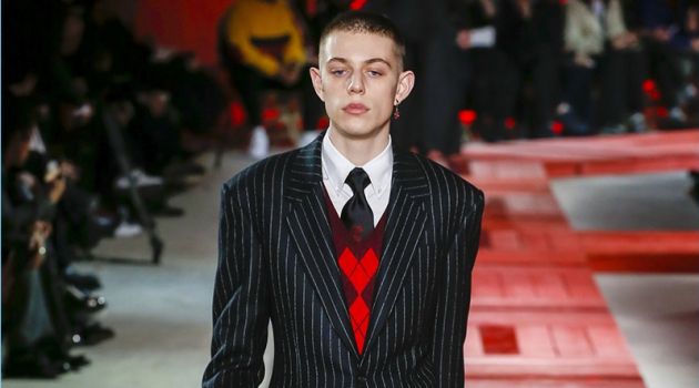 Alexander McQueen Fall Winter 2018 Mens Collection 001