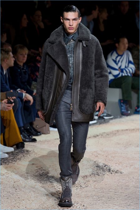 Louis Vuitton Fall 2018 Men's Ready-to-Wear Collection [PHOTOS