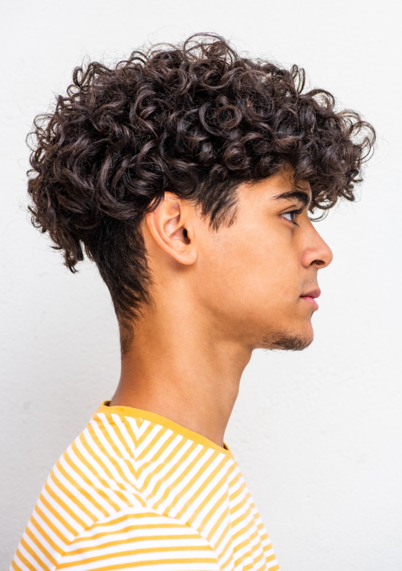 Men's Haircuts for Curly Hair: Natural Curls with Confidence