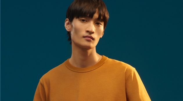 Ye Xiang dons a casual tee from Uniqlo U's fall-winter 2018 collection.