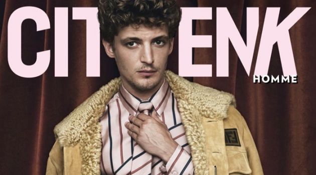 A chic vision, Niels Schneider connects with Citizen K Homme for its latest cover story.