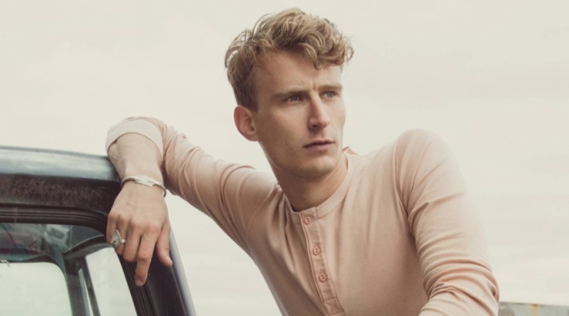 Reuniting with Hemen Biarritz, Caleb Fechtor stars in the brand's spring-summer 2019 campaign.