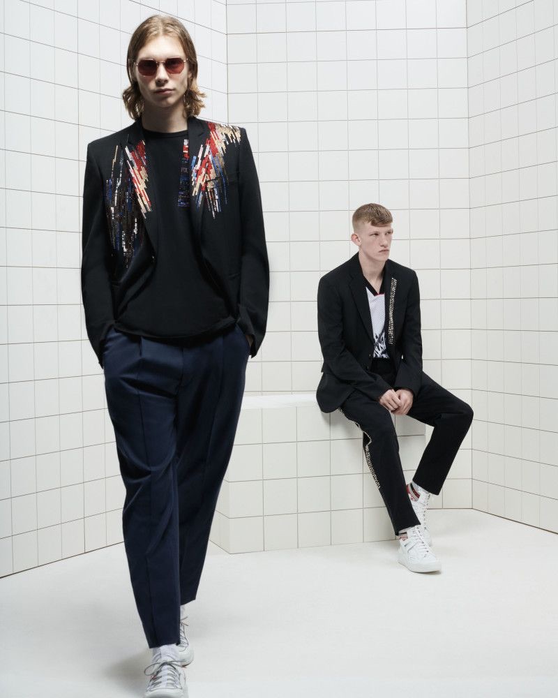 Donning relaxed tailoring, Kit Warrington and Connor Newall front Just Cavalli's spring-summer 2019 campaign.