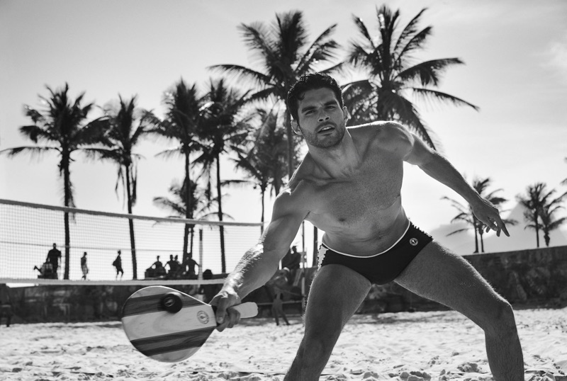 Playing volleyball, Pedro Aboud fronts a campaign for Frescobol Carioca.