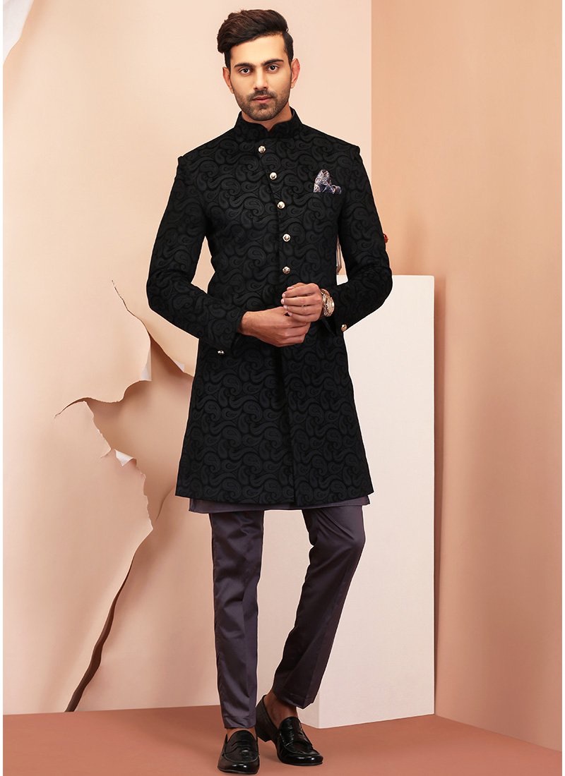 Buy Classic Ethnic Wear for Men in this Winter - Nihal Fashions Blog