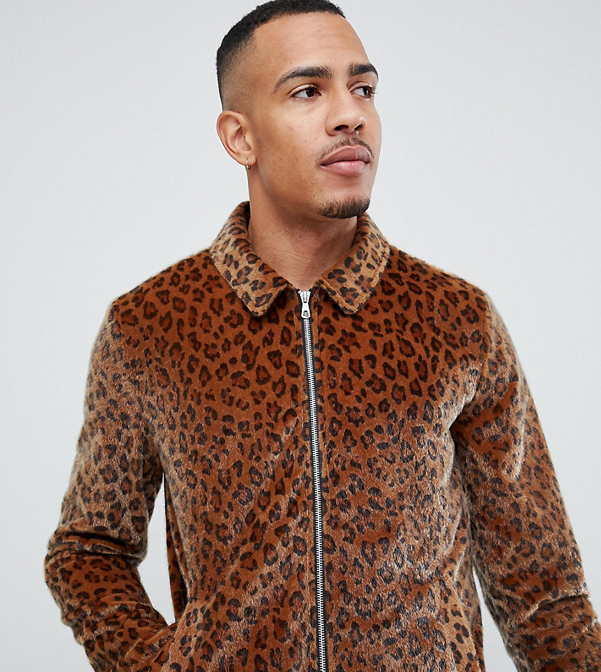 ASOS DESIGN Tall zip through coach in leopard print – Tan | The Fashionisto