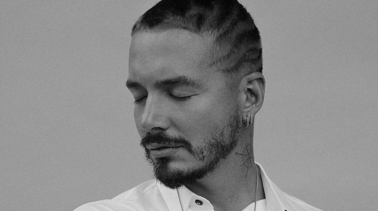 J Balvin connects with Numéro Russia for a new photo shoot feature. He wears a Hardcore Fashion shirt.