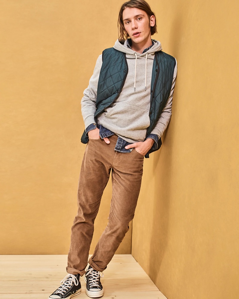 26 Men’s Corduroy Pants Outfit Ideas And Styling Tips