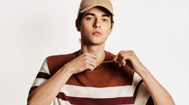 Felix Kravitz rocks a striped t-shirt from Zara.