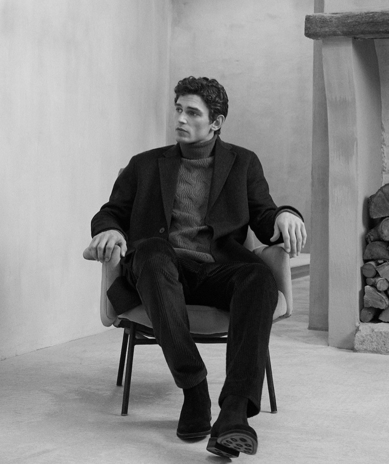 French model Arthur Gosse dons Massimo Dutti.