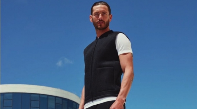 Parker Gregory sports a sleek look from Falke's spring-summer 2020 collection.