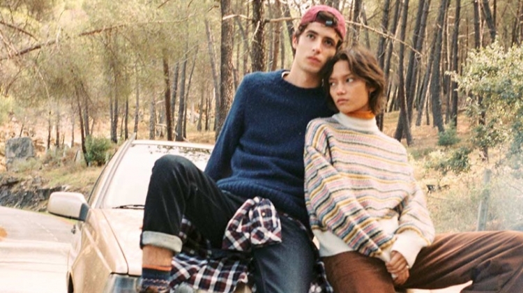 Models Oscar Kindelan and Charlotte Carey Tampubolon come together for a Xmas Story from Pepe Jeans.