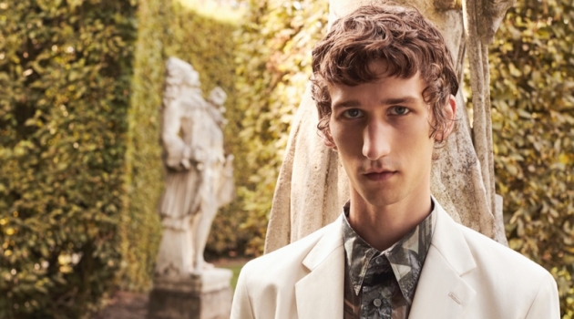 A chic vision, Etienne de Testa appears in Fendi's spring-summer 2020 men's campaign.