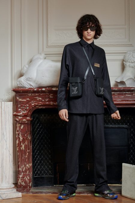 Louis Vuitton's Pre-Fall 2020 Lookbook Reminds Us of an 'ANTM' Photoshoot -  Fashionista