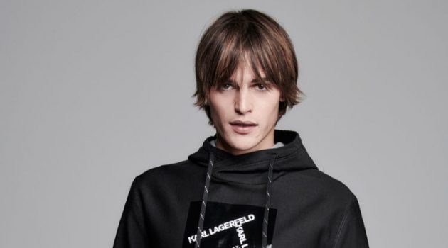 Parker van Noord goes sporty in a hoodie from Karl Lagerfeld's spring-summer 2020 collection.