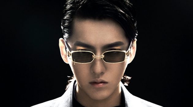 Channeling a sci-fi vibe, Kris Wu rocks the GW 002 03 rectangular gold metal framed sunglasses from his Gentle Monster collaboration.