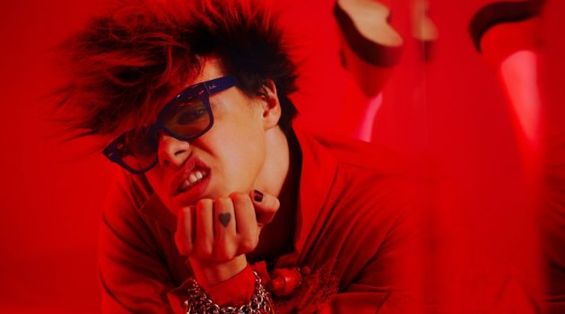 Front and center, Yungblud wears Ray-Ban's State Street sunglasses for the brand's Weird Collection campaign.