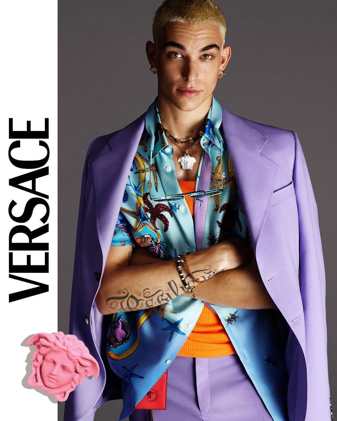 Raadplegen Instrument papier Versace Spring 2021 Men's Campaign