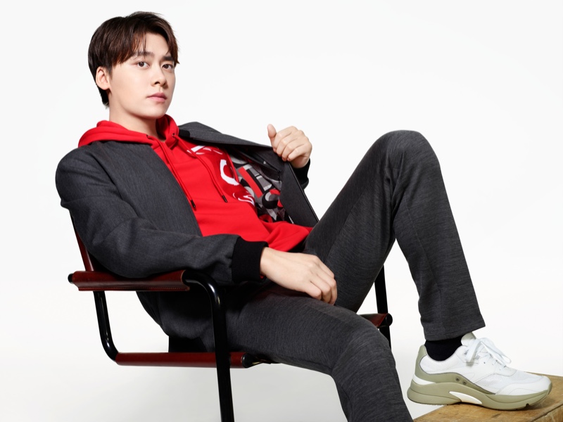 Embracing an athleisure look, Li Yifeng stars in BOSS's spring-summer 2021 men's campaign.