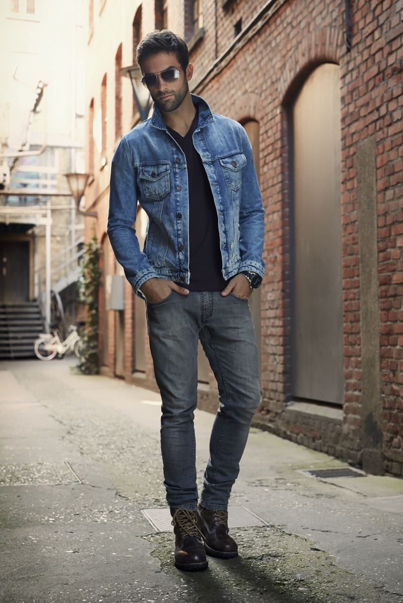 What Jeans Are In Style 2024 Men - Bert Vivyan