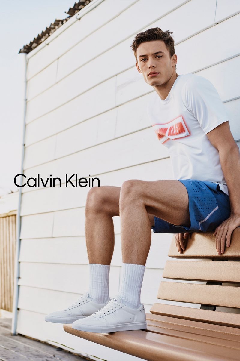 Calvin Klein - Spring into action with CALVIN KLEIN PERFORMANCE