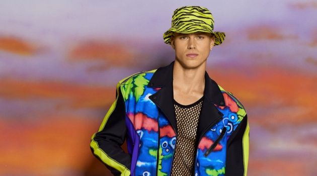 Moschino Resort 2022 Mens Collection Lookbook 005