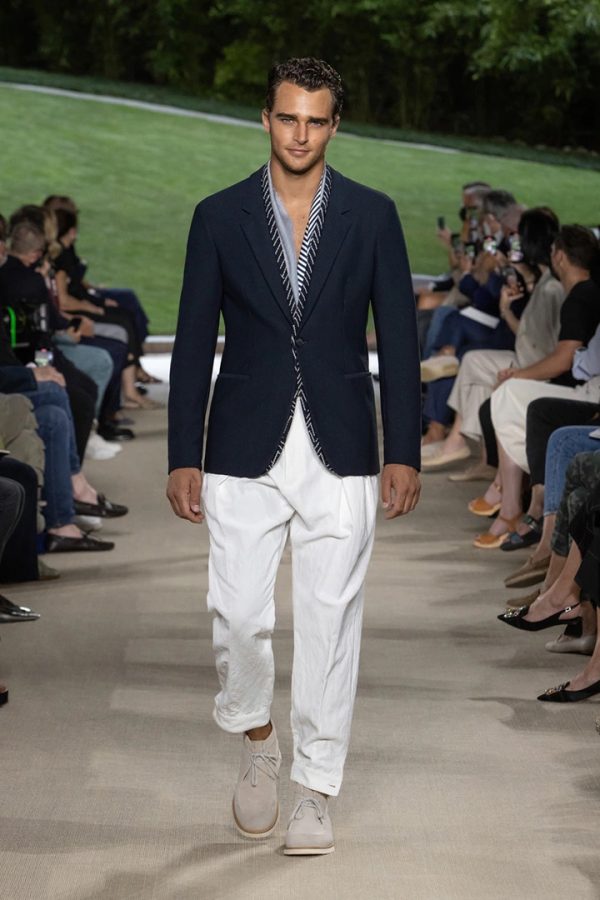 Giorgio Armani Spring 2022 Men's Collection