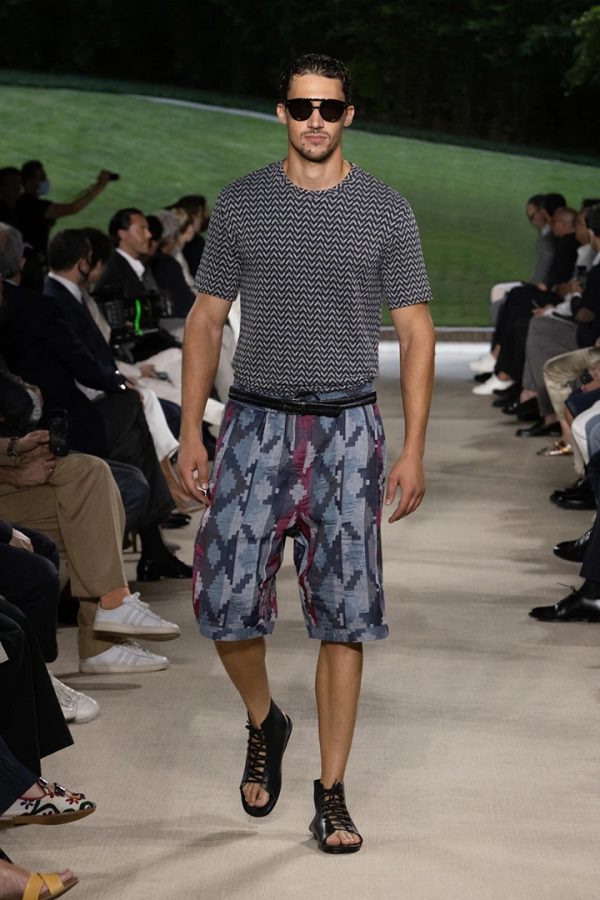 Giorgio Armani Spring 2022 Men's Collection