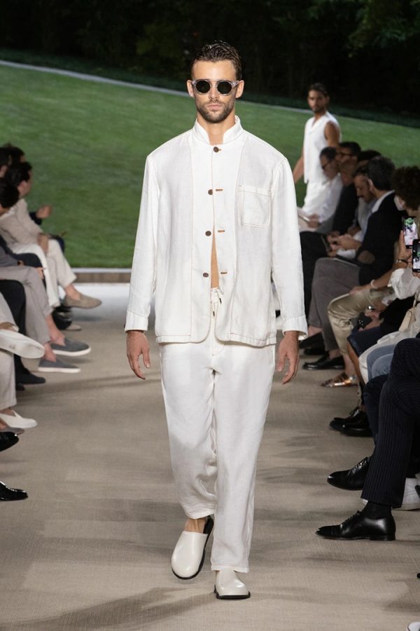 Giorgio Armani Spring 2022 Men's Collection