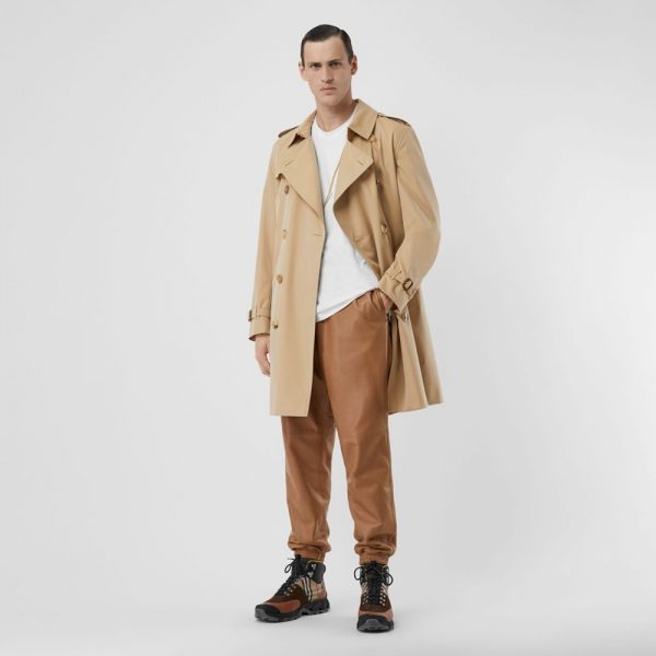 The Trench Coat: A Trend for All Seasons – The Fashionisto