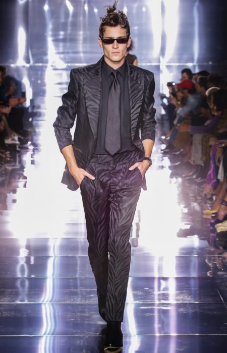 Tom Ford Men Spring 2023 Runway Collection
