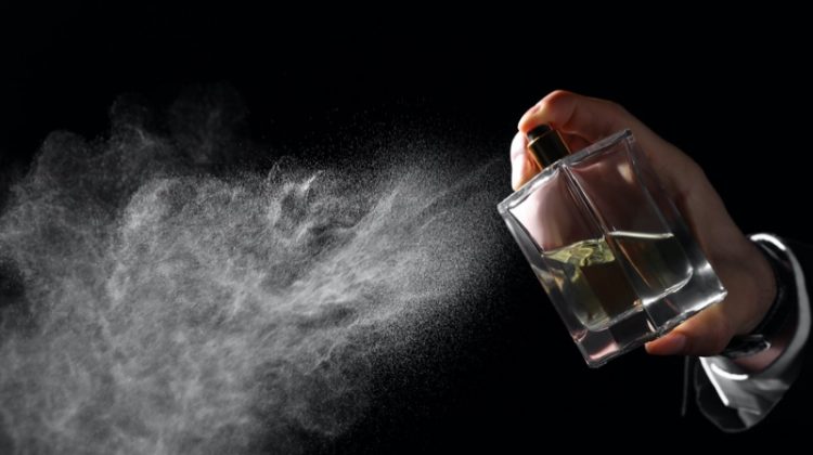 Spraying Cologne Perfume Mist