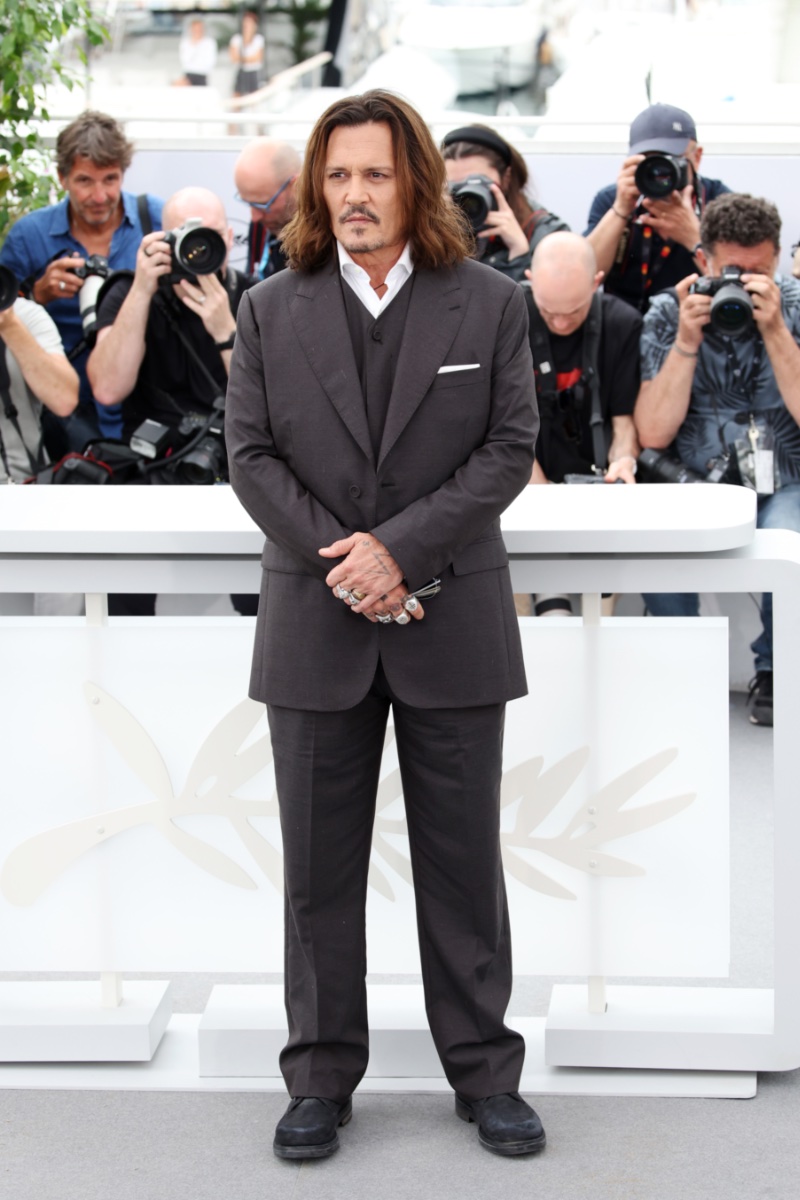 Cannes 2023 Johnny Depp Looks Dapper In Dior Suit Pics  Boldskycom