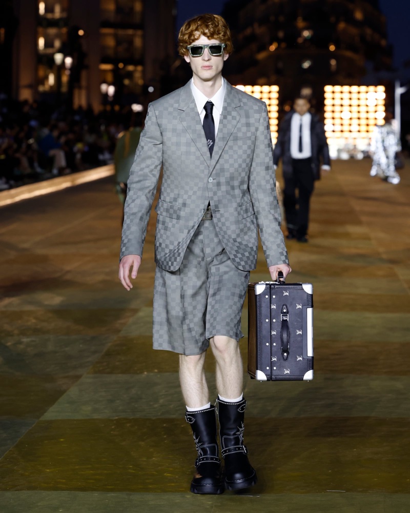 Every Look from Louis Vuitton Spring/Summer 2024 Menswear – CR Fashion Book