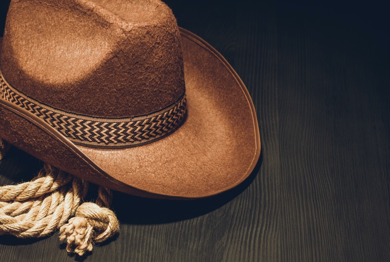 Cowboy Hat Easy Halloween Costume Ideas Men