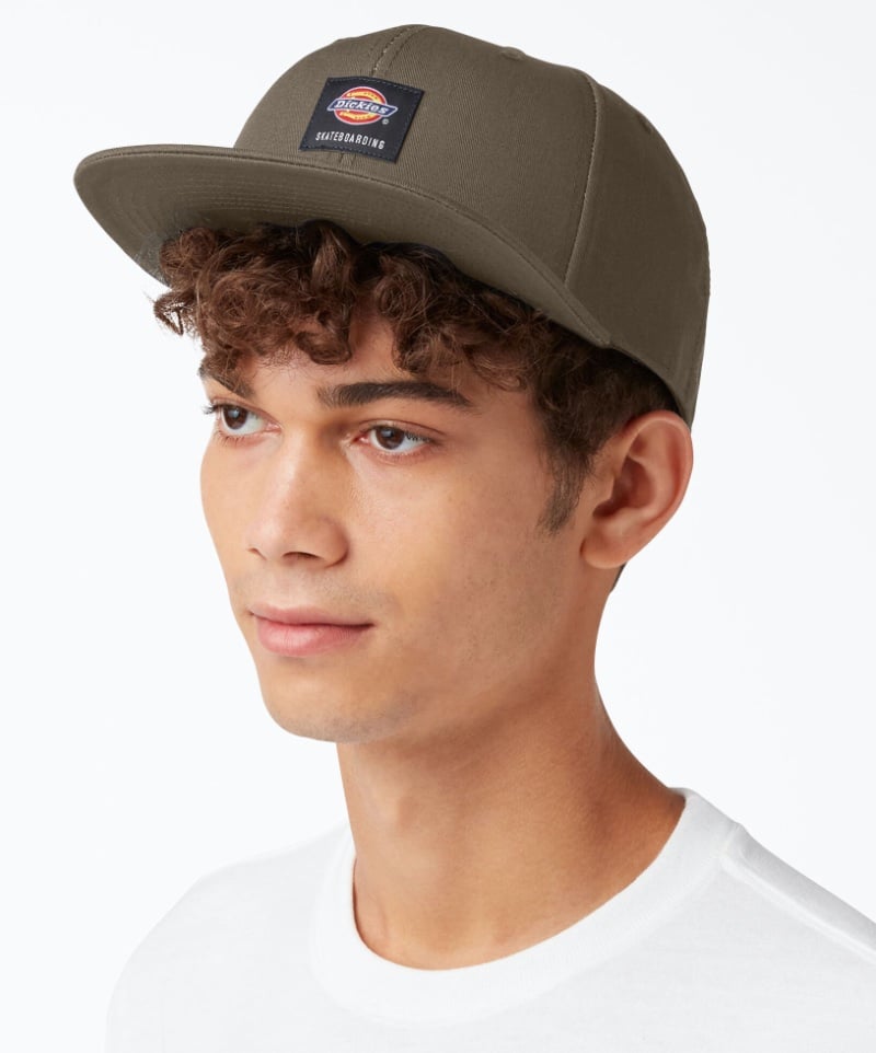 Types of Baseball Caps in Modern Fashion: Covering All Bases
