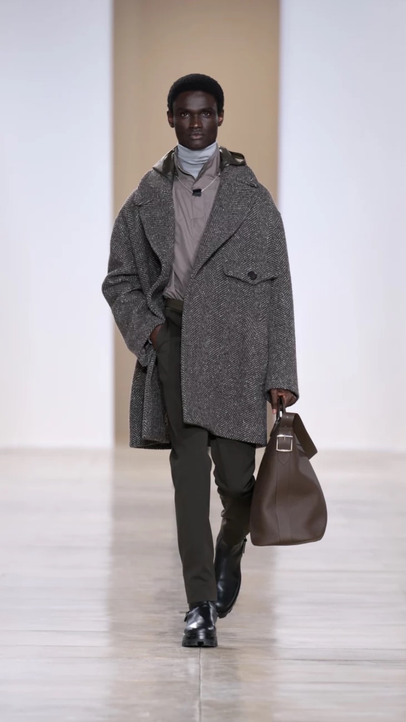 Hermès Fall 2024: A Tale of Texture & Tone – The Fashionisto