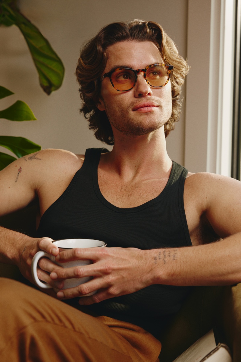 Chase Stokes relaxes in Zenni's tortoiseshell Surfwatch sunglasses. 