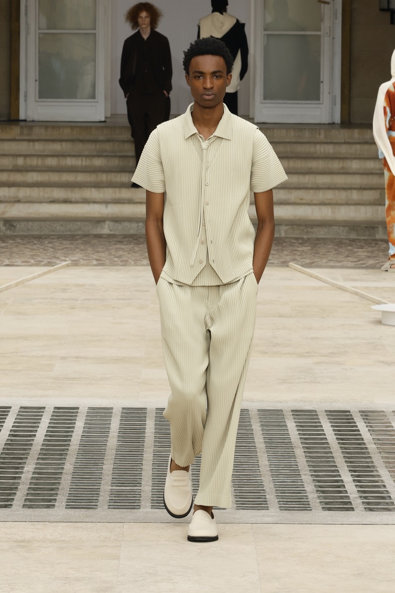 Homme Plisse Issey Miyake Spring Summer 2025 Collection 027