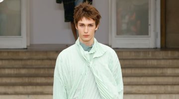 Issey Miyake Spring 2025 Inspires with Pleats & Pastels