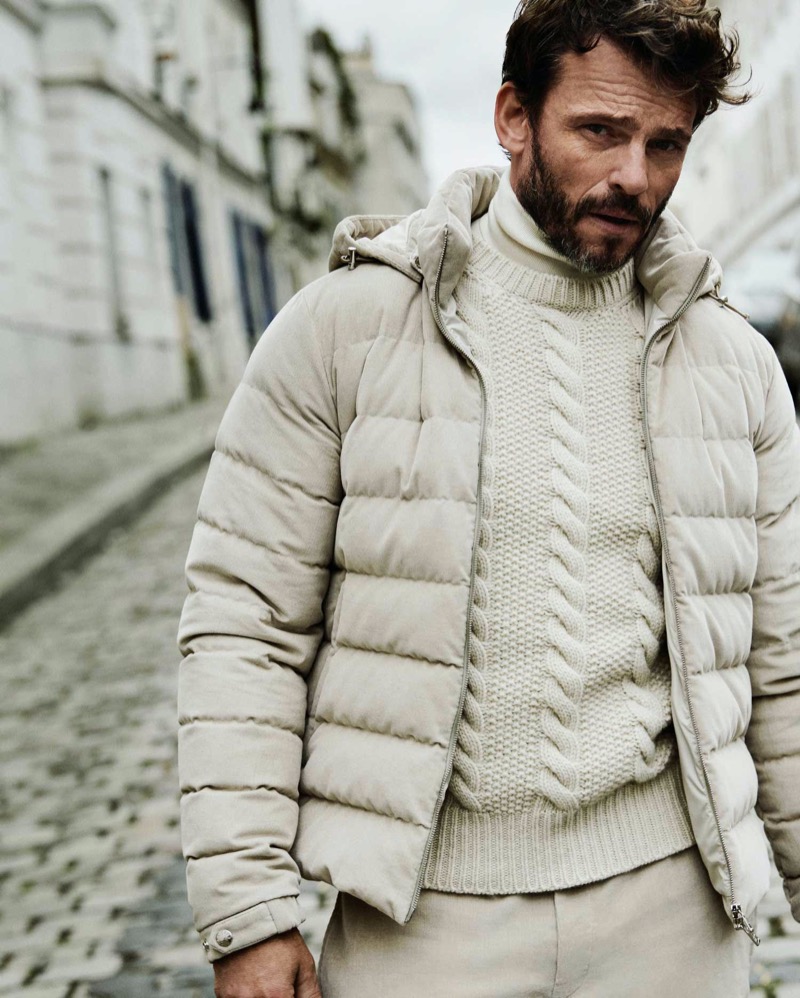 Moncler unveils its fall-winter 2024 campaign starring Arnaud Binard.